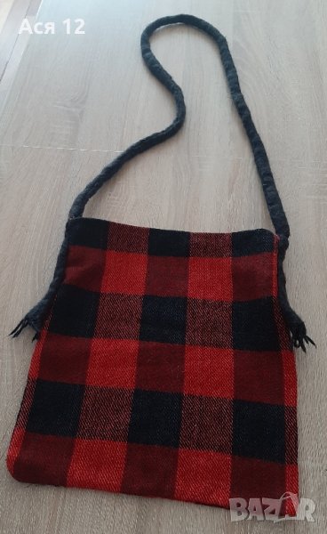 Нова торбичка от автентичен,ръчно тъкан, вълнен плат, снимка 1