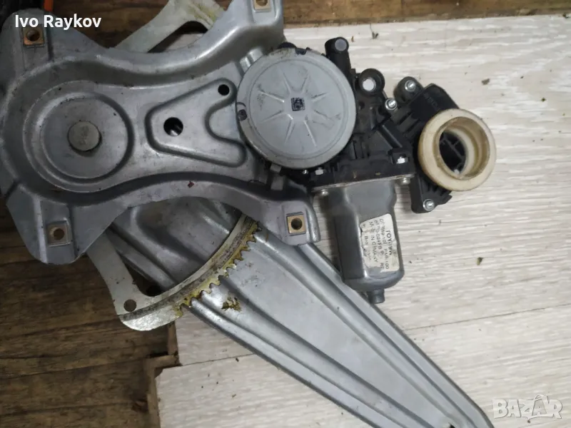МЕХАНИЗЪМ ЗА ПОВДИГАНЕ НА ПРОЗОРЕЦА ЗАДНО ЛЯВО 85710-02450B , TOYOTA AURIS II, снимка 1