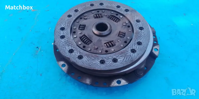 Притисквателен и феродов диск за Мерцедес 124 200Е 250Д, снимка 1