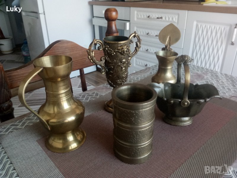 Продавам лот старинни,красиви и стилни съдове.Размерите са на снимките.Обявената цена е за всичките., снимка 1