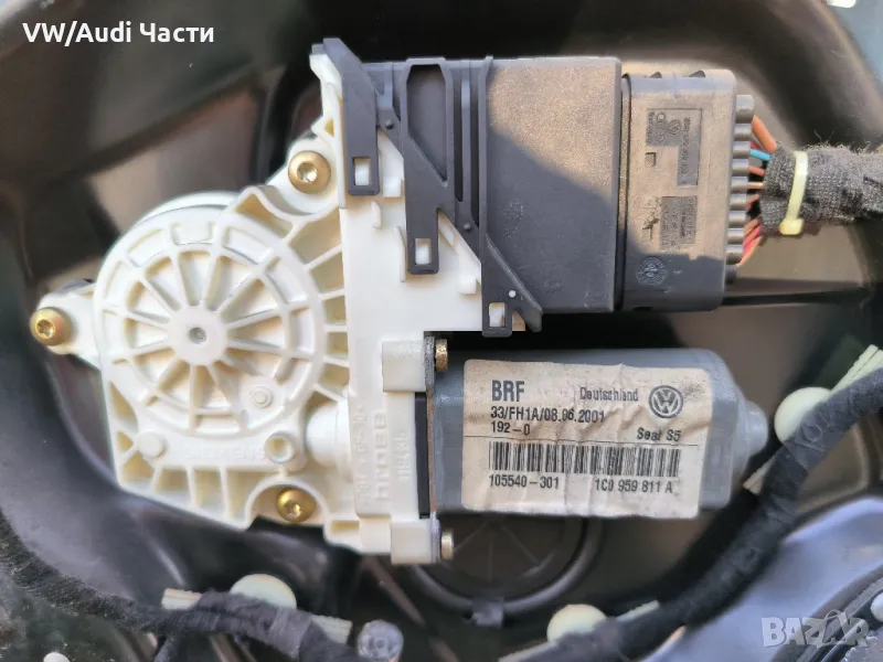 Задно ляво моторче машинка стъкло врата за Сеат Леон Толедо Seat Leon Toledo 1C0959811A VW Golf 4 , снимка 1