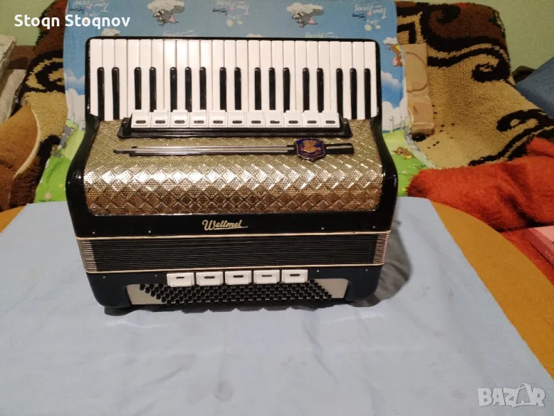 Акордеон Велтмайстер 120 баса, снимка 1
