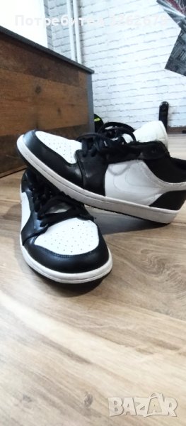 Nike air Jordan 1 retro low 100% оригинални 43, снимка 1