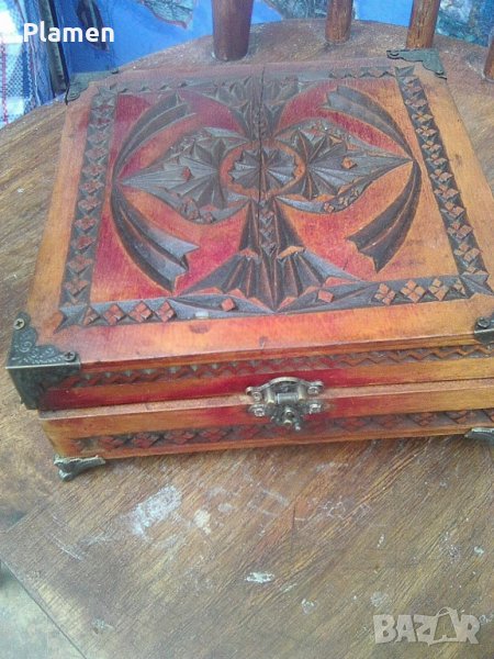 Стара пирографирана българска кутия, снимка 1