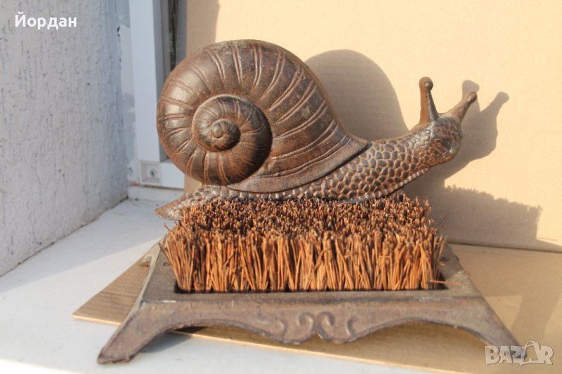 Четка за почистване на обувки с чугунена стойка, снимка 1