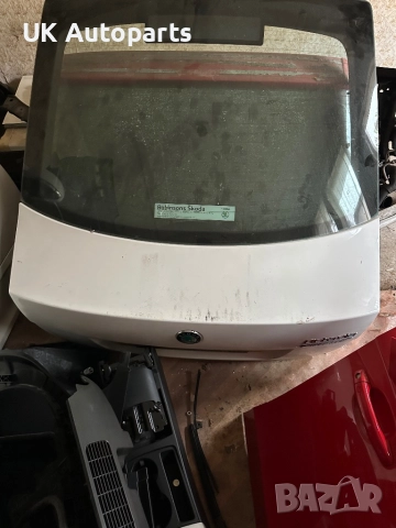 Заден капак шкода октавия Skoda Octavia