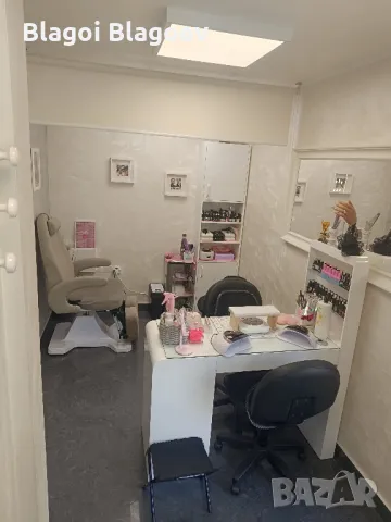 Дава се под наем място за маникюр и педикюр., снимка 4 - Маникюр и педикюр - 49058474