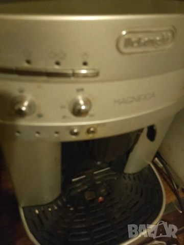 Кафемашина - Делонги Магнифика