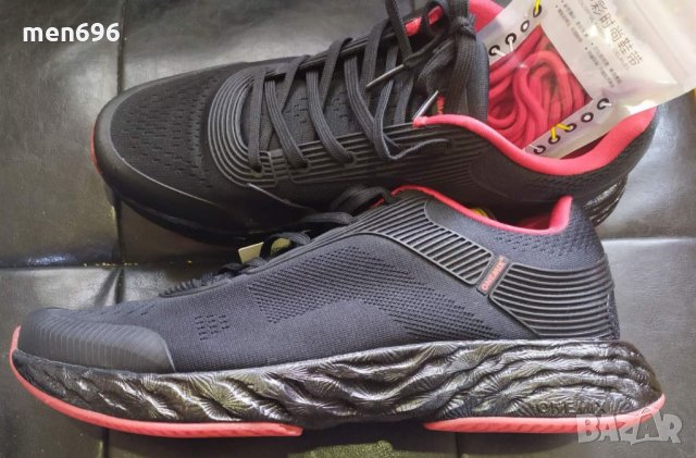 Маратонки мъжки ONEMIX ново 42 номер.