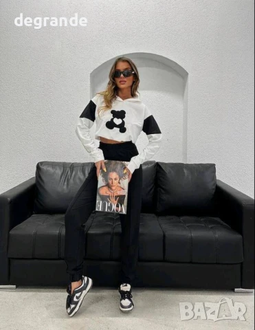 Дамски спортен комплект с мече