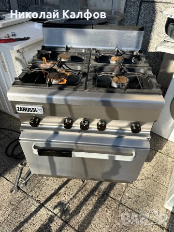 Професионална газова печка Зануси/Zanussi, снимка 7 - Обзавеждане на кухня - 52933491