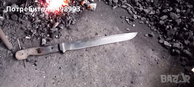 Ръчно ковани ножове стомана 65г и нож за мушкане 67 фи стомана, снимка 2 - Други - 39600890
