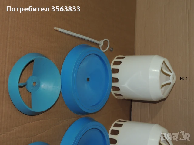 2 броя хранилки за пилета - Цена: 6 лв. за двата броя, снимка 12 - За птици - 51231197