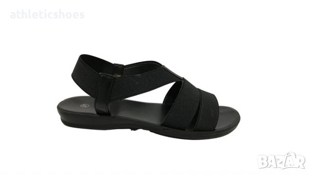 Дамски черни сандали на равна подметка  с ластик