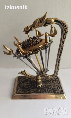 Филигранна пластика от Толедо – бронз и стомана, невероятно красив