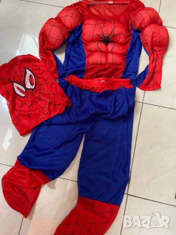 Костюм на Спайдърмен с мускили
