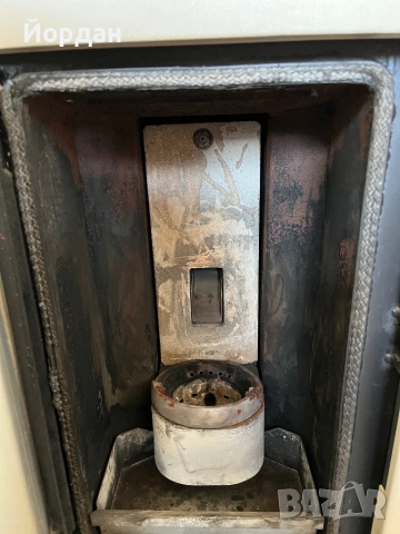 Пелетна камина COLA използвана, снимка 4 - Отоплителни печки - 51771389