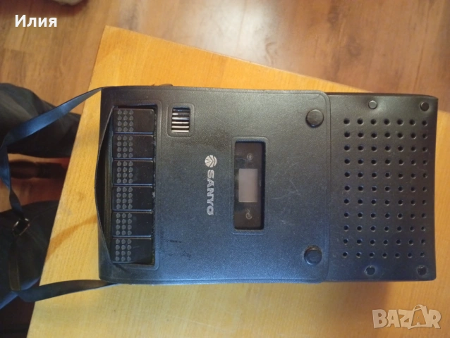 Портативно касетофонче Sanyo, снимка 4 - Ролери, кънки - 53223208