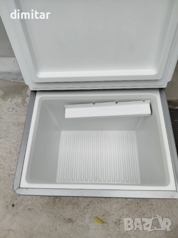Хладилник Dometic на  12*220 V- gaz -41 литра, снимка 15 - Хладилници - 52083077