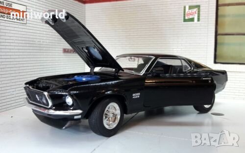 Ford Mustang Boss 429 1969 - мащаб 1:24 на Welly нов в кутия