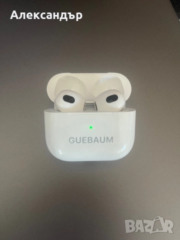 Apple AirPods 3 A2566 MagSafe Charging Case Оригинални слушалки , снимка 1