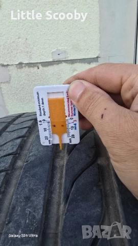 летни гуми 275 40 20 runflat , снимка 2 - Гуми и джанти - 52516636