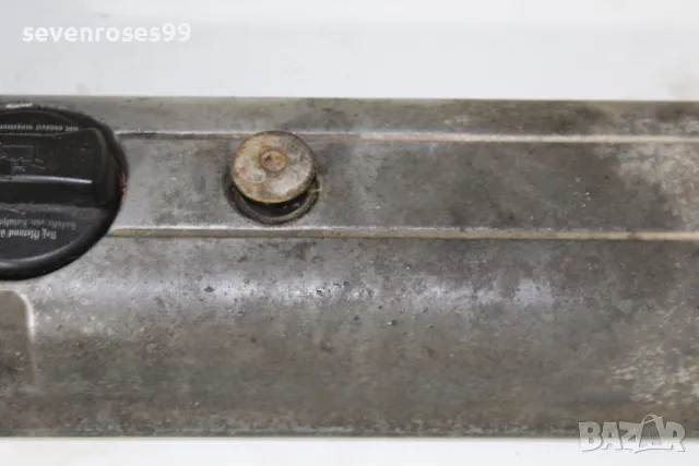 Капак клапани Фолксваген Поло 2 1997 1.0i 50hp VW Polo 030103475Q, снимка 3 - Части - 49328357