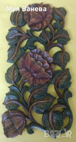 Дърворезбовани цветя