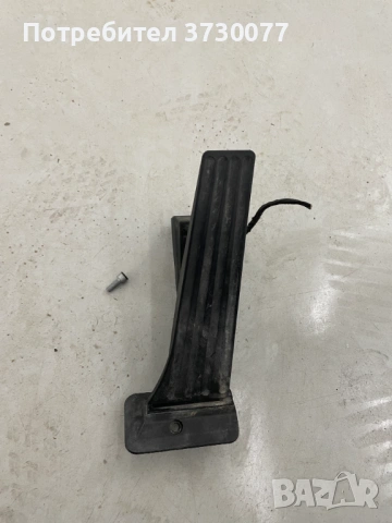 BMW F10 F11 F06 F12 F13 gas pedal