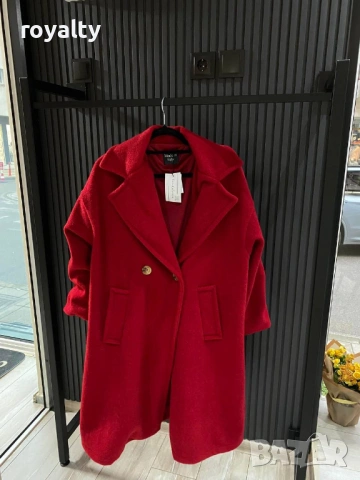 Червено Дамско Палто 