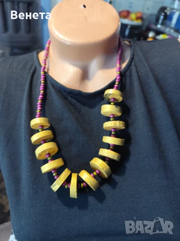 Дървени гердани 🥰, снимка 14 - Колиета, медальони, синджири - 51200718