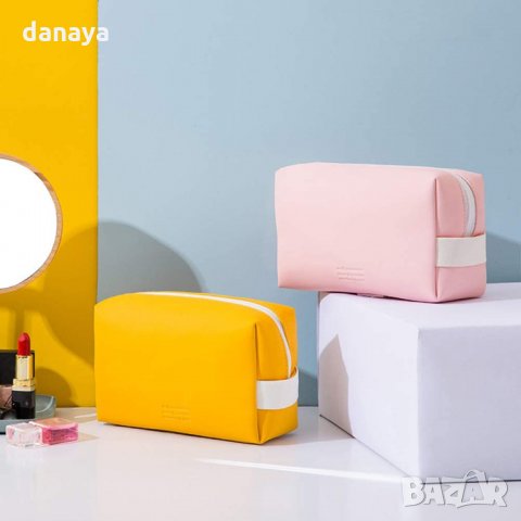 2205 Гумирана козметична чанта за гримове и козметика, снимка 9 - Портфейли, портмонета - 33309596