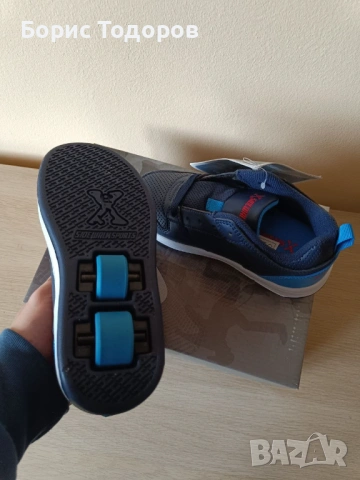 Кецове Маратонки с колелца детски обувки Sidewalk 30 номер, снимка 2 - Детски маратонки - 53603793