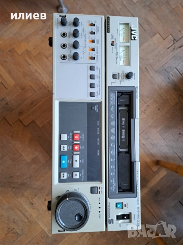JVC Видео Рекордер BR-S622E - Направете оферта!, снимка 2 - Плейъри, домашно кино, прожектори - 51651474