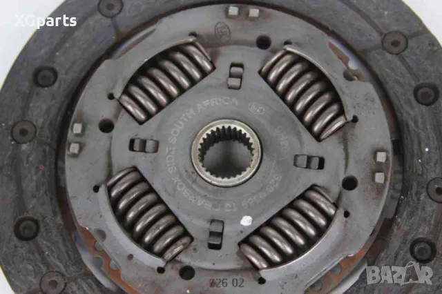 Феродов диск за Volkswagen Polo IV facelift 1.2i 60 к.с. (2005-2009), снимка 2 - Части - 47935653