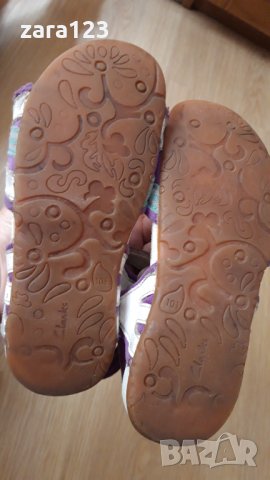 Кожени сандали Clarks, 28,5ти номер, снимка 3 - Детски сандали и чехли - 33649052