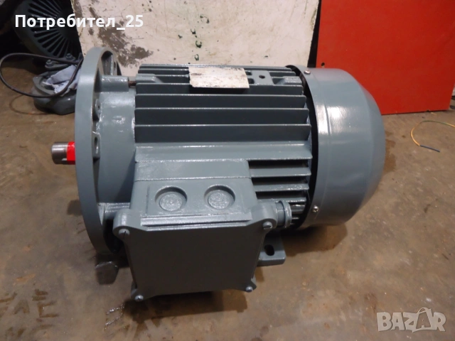 Трифазен  ел.мотор 3KW - 1400 об/мин., снимка 7 - Електродвигатели - 53068408
