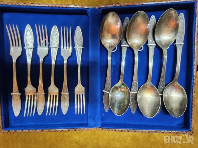 комплект 6 вилици + 6 лъжици от мелхиор, модел "Пламя", посребрени, нови/неползвани, от СССР