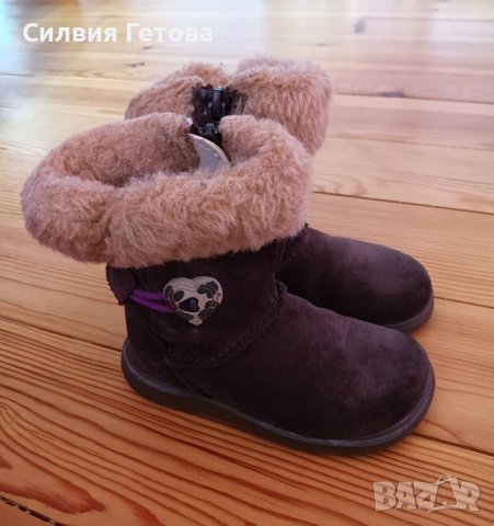 Ботушки Clarks,FUZZE, снимка 1 - Детски боти и ботуши - 27024548