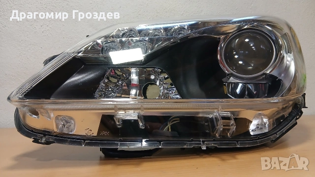 Ляв фар за Toyota Yaris III Hybrid / Тойота Ярис Хибрид (2012-2015), снимка 4 - Части - 53395005