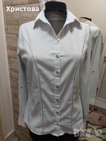 Спортно-елегантна риза в синьо и бяло - 12,00лв.