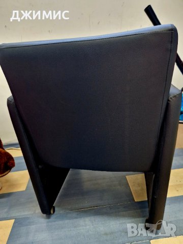 Стол, на колела в много добро състоя, еко кожа , снимка 7 - Столове - 43835416