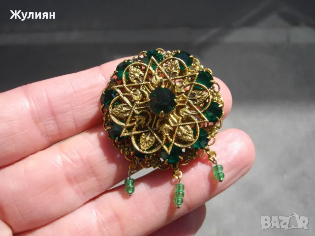 СТАРА БРОШКА