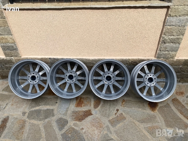 Оригинални джанти за Мерцедес, комплект с датчици в безупречно състояние неразличимо от нови, снимка 2 - Гуми и джанти - 51864681