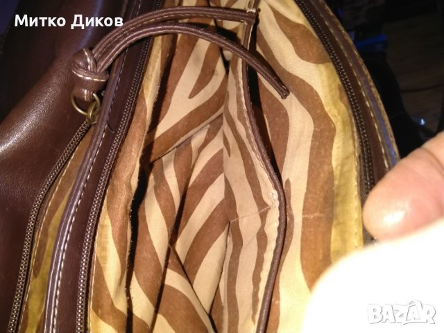 David Jones маркова дамска чанта естествена кожа 36х21х13см, снимка 12 - Чанти - 44012624