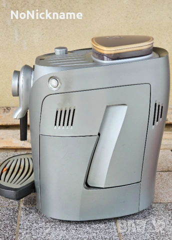 Кафемашина SAECO Odea Giro Plus Кафеавтомат Еспресо Саеко Одеа Гиро Плюс, снимка 5 - Кафемашини - 53497583