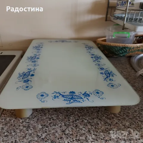 Стъклена масичка, снимка 2 - Маси - 48696017