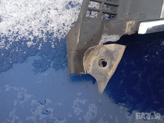 Решетка с емблема VW Passat 5.5, снимка 3 - Части - 53484038