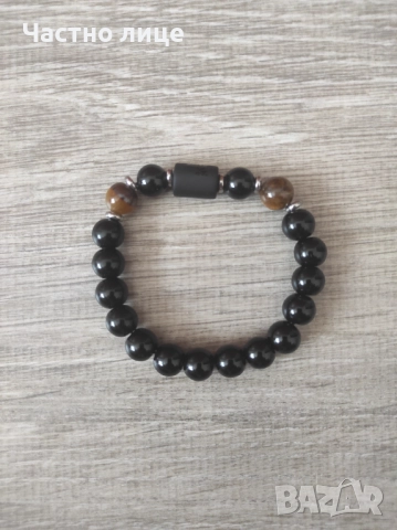 Стилна гривна от оникс и тигрово око 