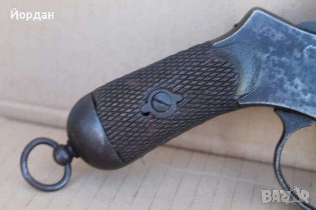 Италиански револвер , снимка 2 - Антикварни и старинни предмети - 50798764